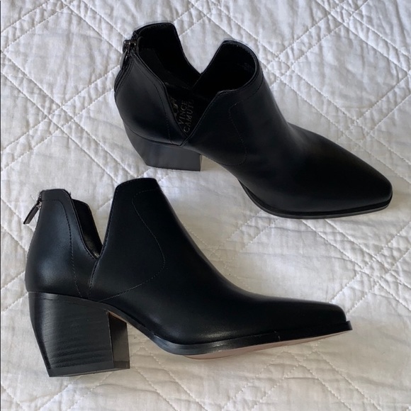 Vince Camuto Shoes - Vince Camuto Gigietta Black Booties Size 6.5